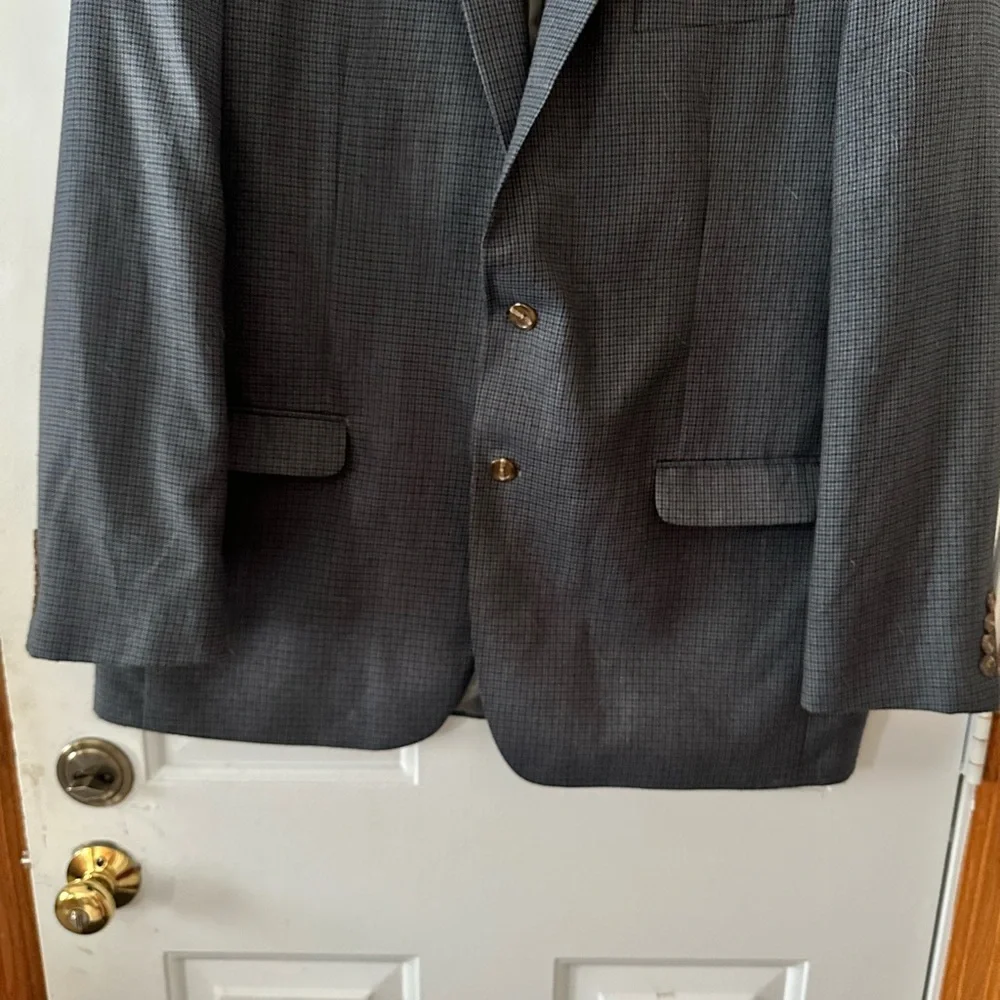 Chaps 48L Sport Coat Navy Blue Plaid Poly‎ Blend Two Button Lined.
